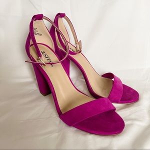 JustFab - Heels - size 9 - Fuchsia **Never Worn**